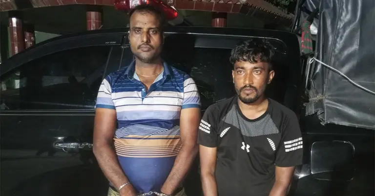 আটক দুই মাদক ব্যবসায়ী